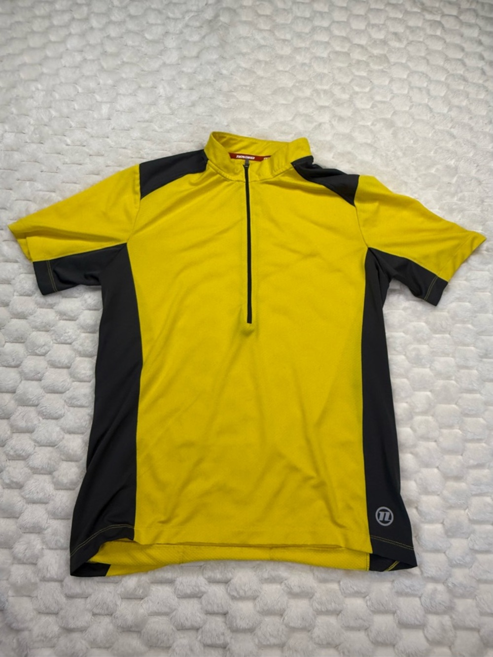 Novara Men’s Yellow & Gray Short Sleeve 1/4 Zip Cycling Jersey - Size M